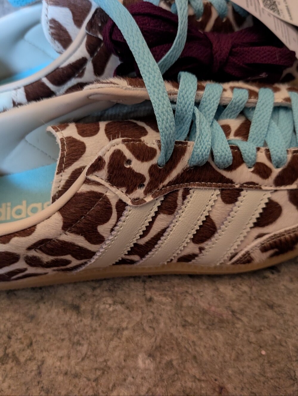 adidas Samba OG Giraffe Print Sneakers - Brown, White & Light Blue Size 8.5 - Picture 6 of 6
